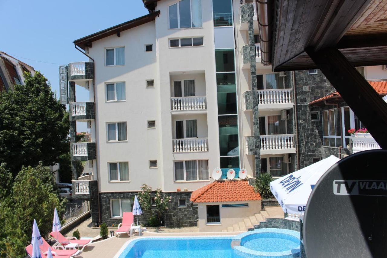 Arlanda Hotel Sveti Vlas Bagian luar foto