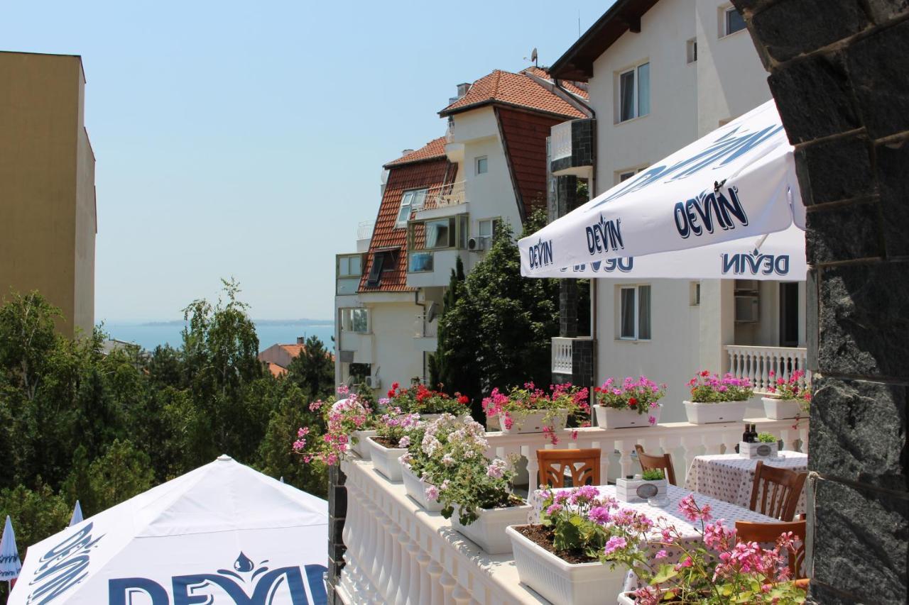 Arlanda Hotel Sveti Vlas Bagian luar foto