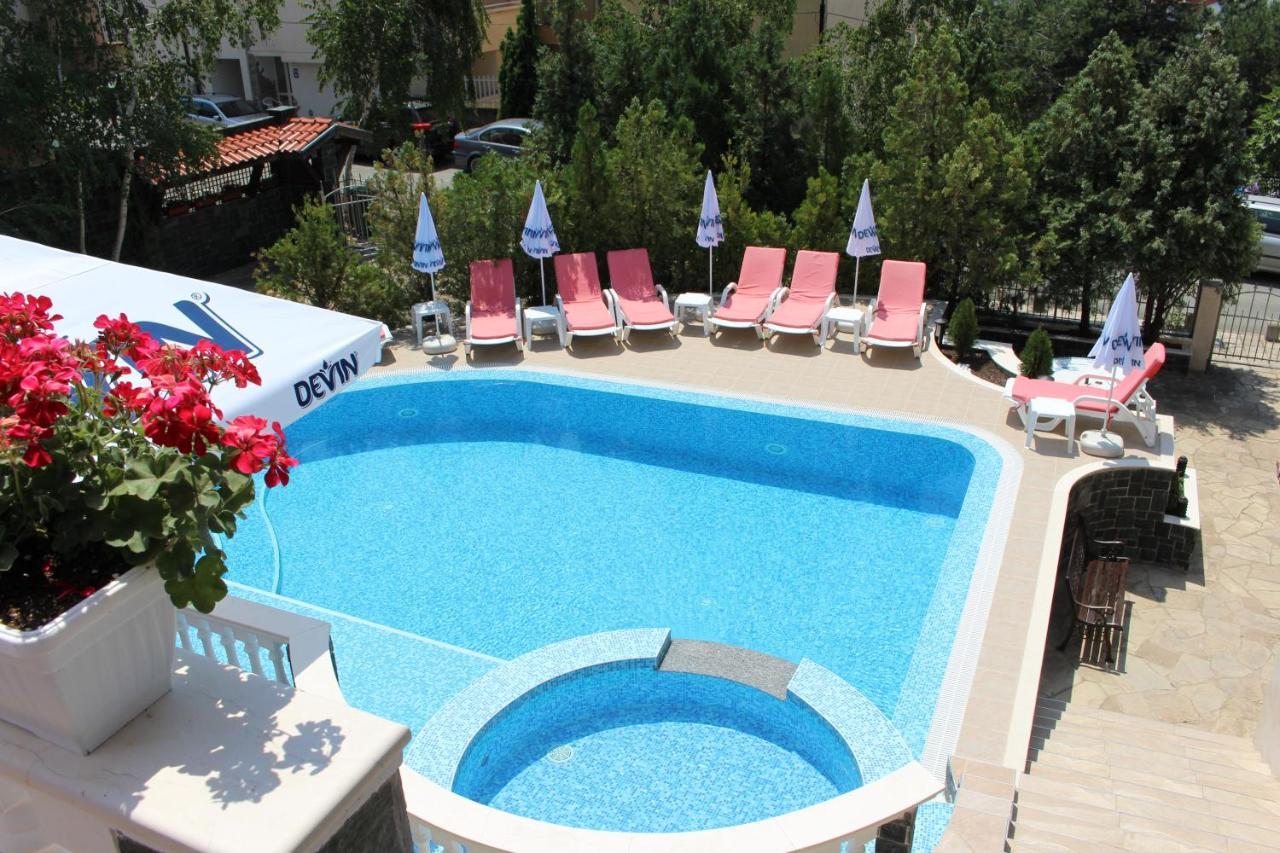 Arlanda Hotel Sveti Vlas Bagian luar foto