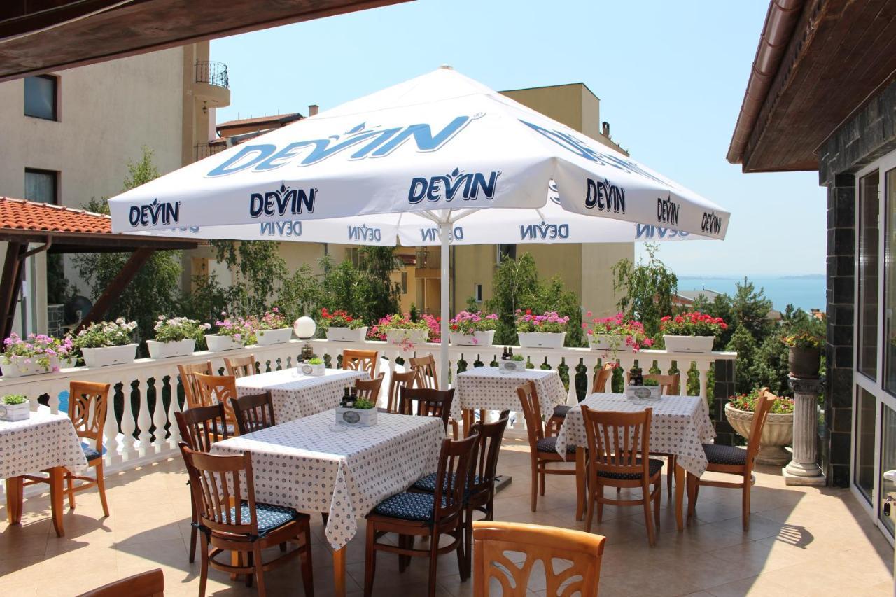 Arlanda Hotel Sveti Vlas Bagian luar foto