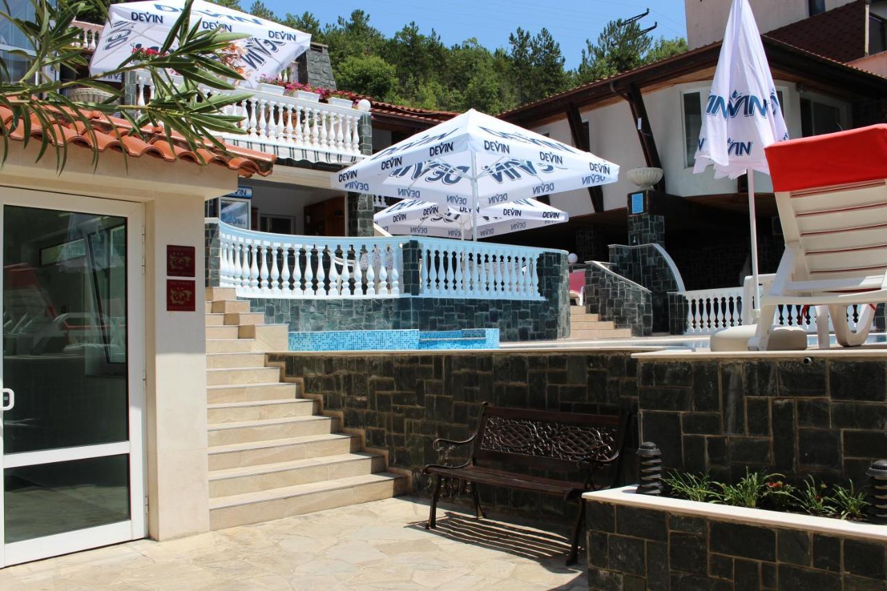 Arlanda Hotel Sveti Vlas Bagian luar foto