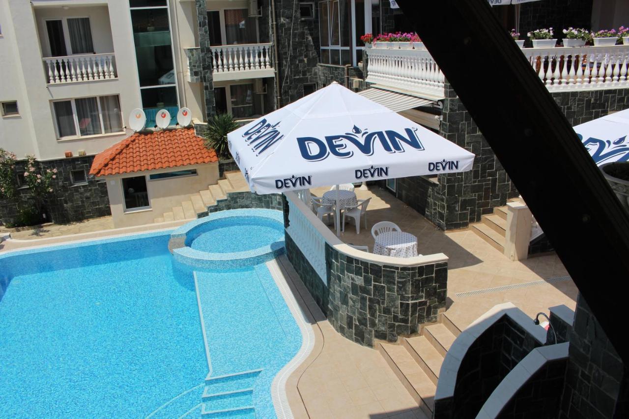 Arlanda Hotel Sveti Vlas Bagian luar foto