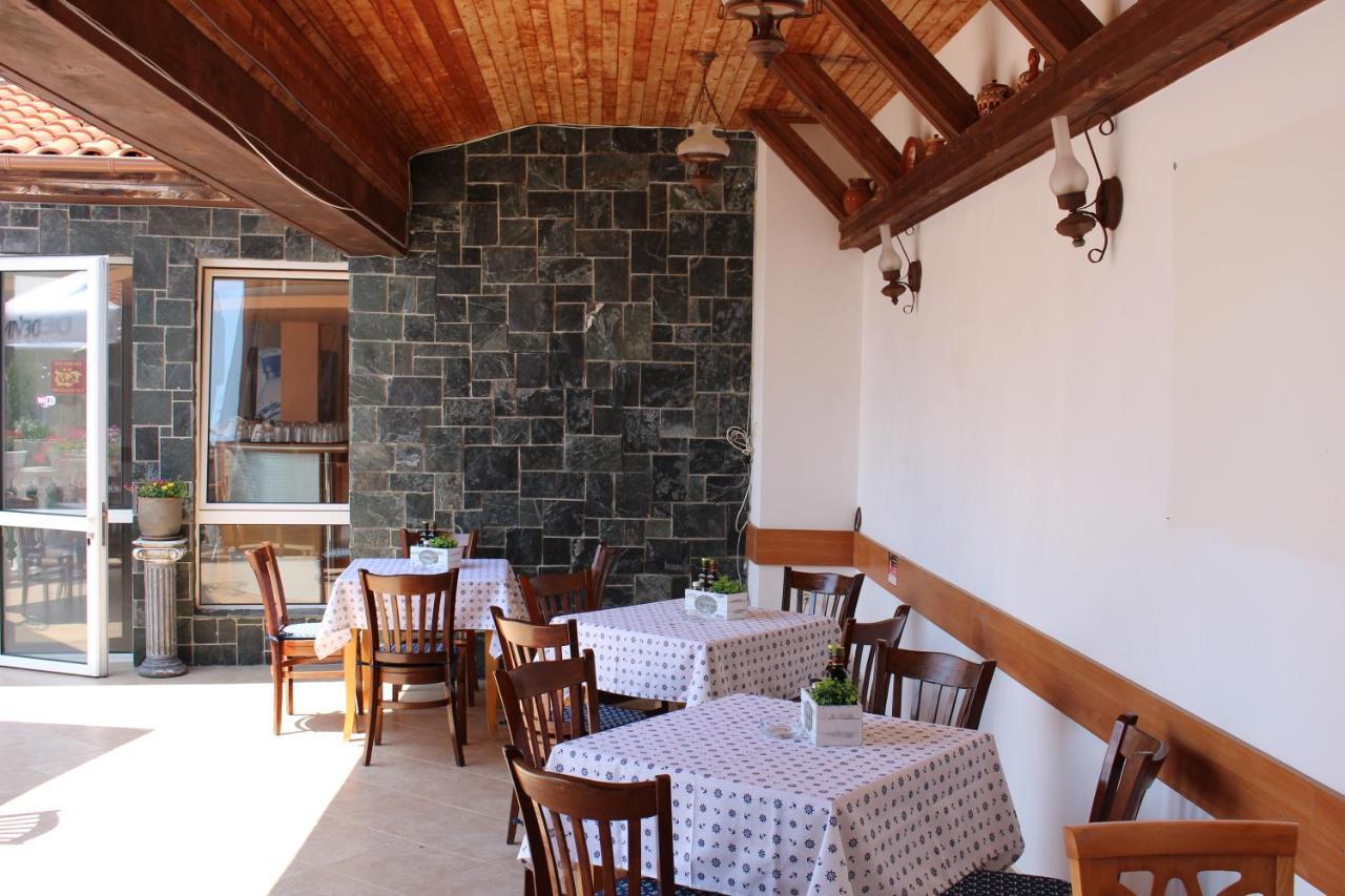 Arlanda Hotel Sveti Vlas Bagian luar foto