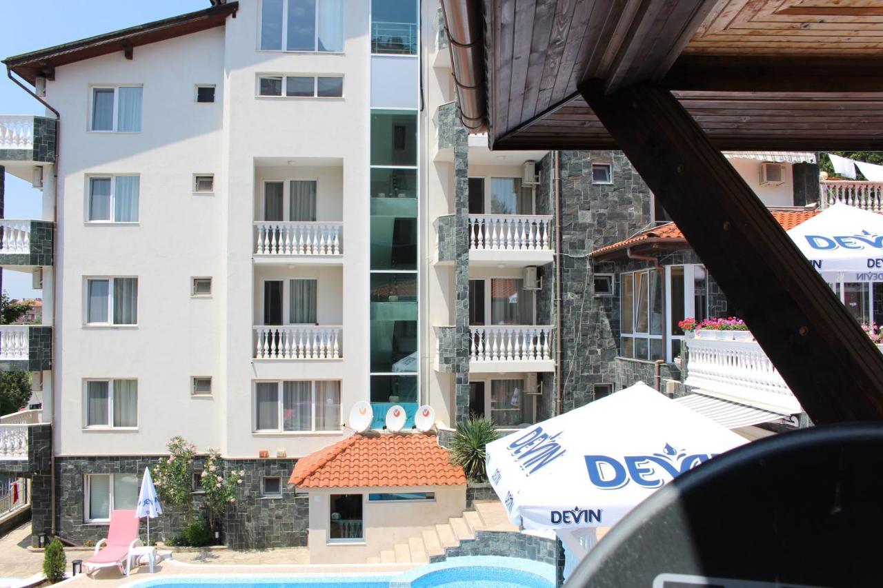 Arlanda Hotel Sveti Vlas Bagian luar foto