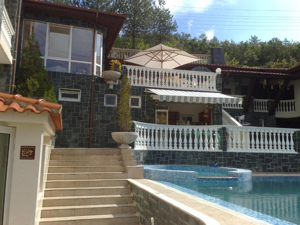 Arlanda Hotel Sveti Vlas Bagian luar foto