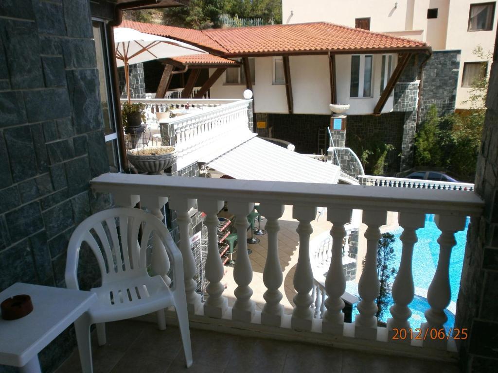 Arlanda Hotel Sveti Vlas Bagian luar foto